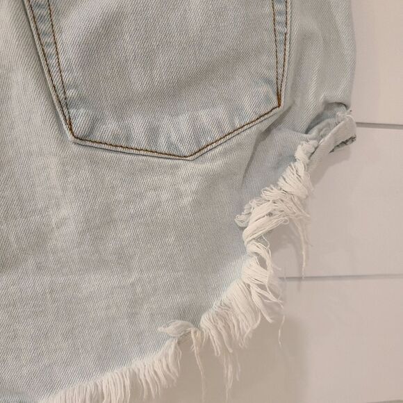 Signature 8 High-Rise Distressed White Denim Shorts Size Large - Picture 8 of 12